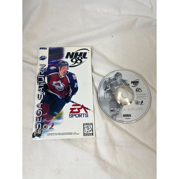 NHL 98 Sega Saturn Manual and Disc Great Condition Scratch Free Disc - Picture 1 of 3